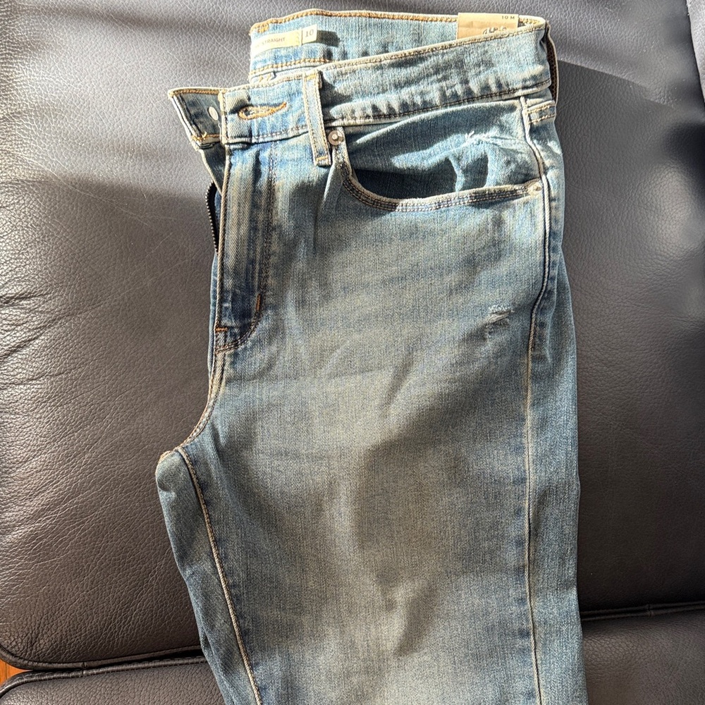 Women’s Blue Jeans
